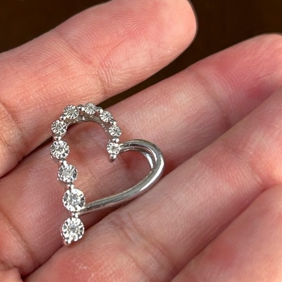 Sterling 925 stamped Silver Heart Diamond pendant - Picture 1 of 6